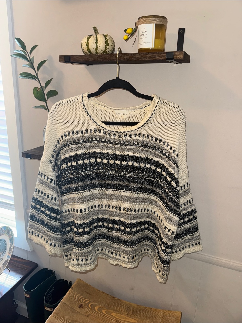 Vestique Textured Black & White Patterned Women's Sweater Size M